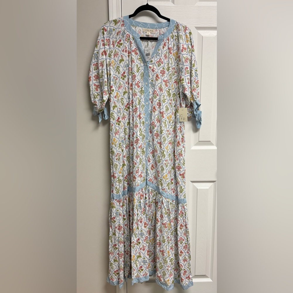 NWT cactus and pearl size large Floral Maxi Dress with Blue Accents